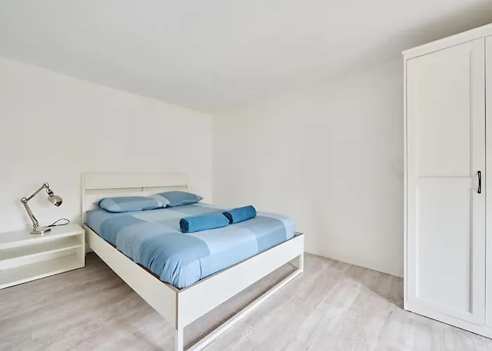 Le Transvaal : A Deux Pas Du Centre. * Dijon